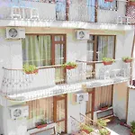 Hotel Kirios
