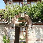 Kirios Hotel 3*