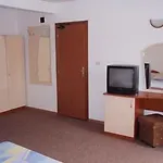 Hotel Kirios 3*