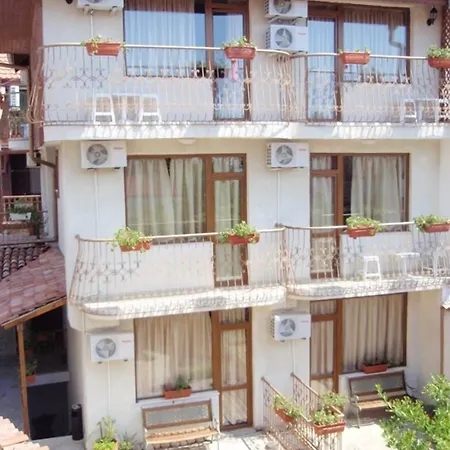 Kirios نيسيبار