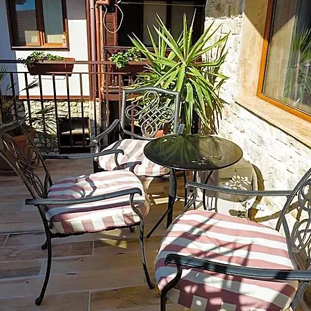 Hotel Kirios
