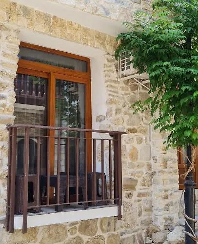 Ξενοδοχείο Kirios 3*