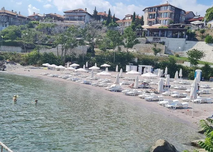 Ξενοδοχείο Kirios 3*