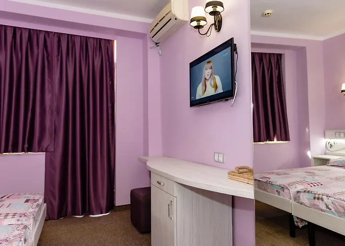 Kirios Ξενοδοχείο Νεσέμπαρ