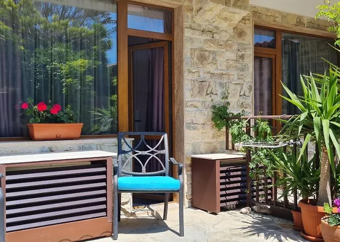 Ξενοδοχείο Kirios 3*