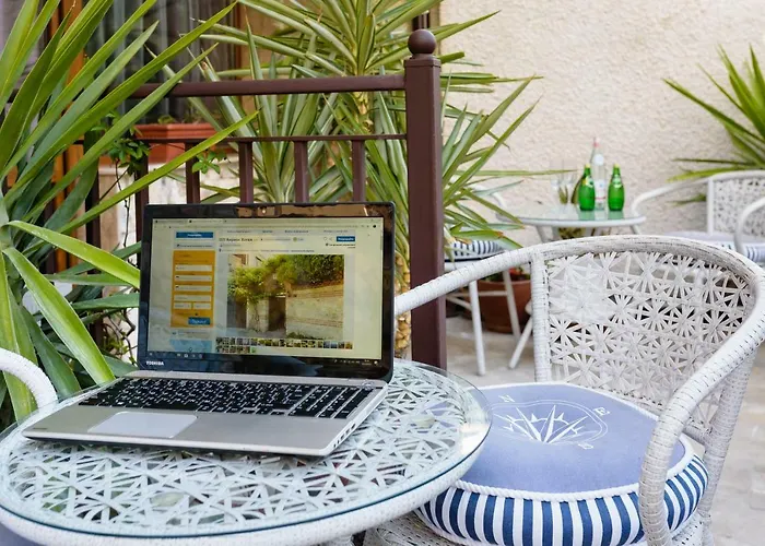 Kirios Ξενοδοχείο 3*