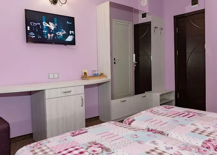 Kirios Νεσέμπαρ