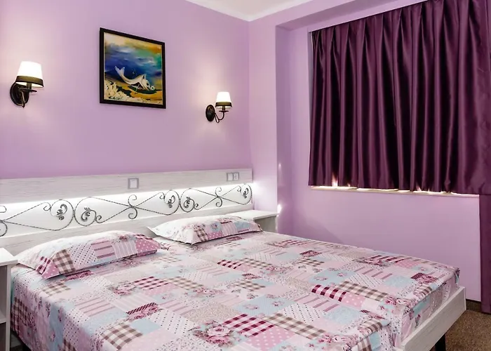 Kirios Ξενοδοχείο Νεσέμπαρ